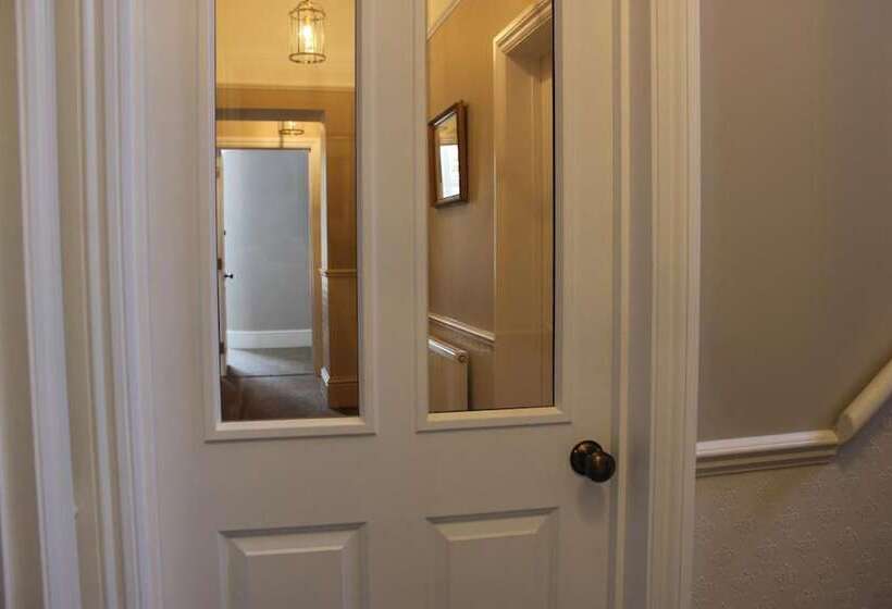 ベッドアンドブレックファースト Prince Of Wales