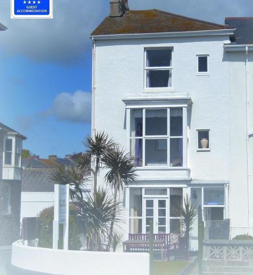 住宿加早餐  The Corner House