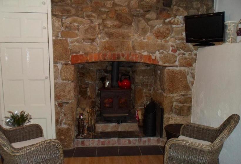 住宿加早餐  The Corner House