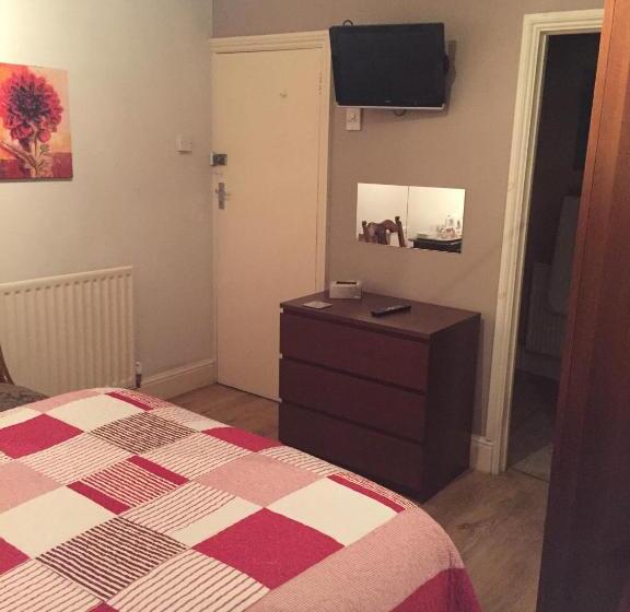 צימר Kings Arms Inn