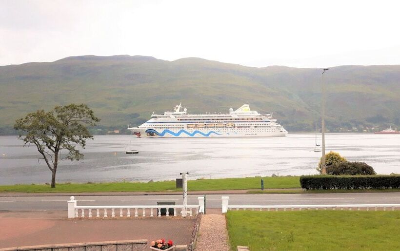 Nocleg ze śniadaniem The Willows   Room Only Accommodation