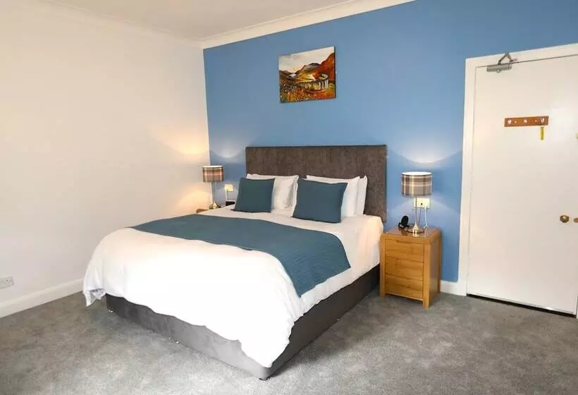 تختخواب و صبحانه The Willows   Room Only Accommodation