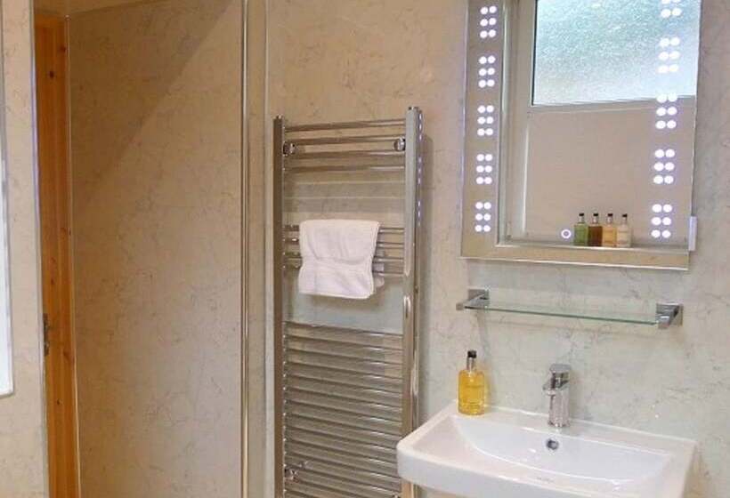 Nocleg ze śniadaniem The Willows   Room Only Accommodation