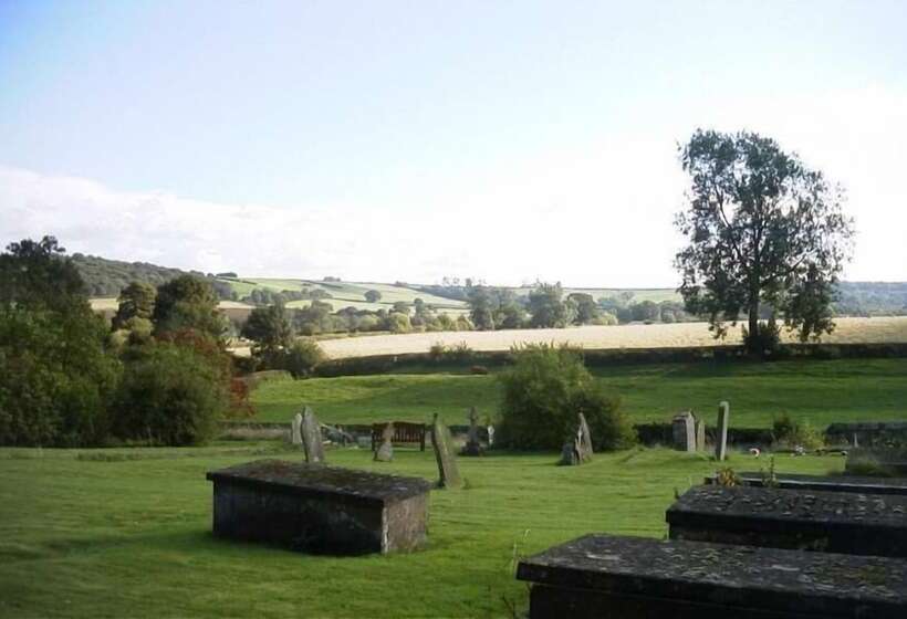 Bed and Breakfast Threeways House