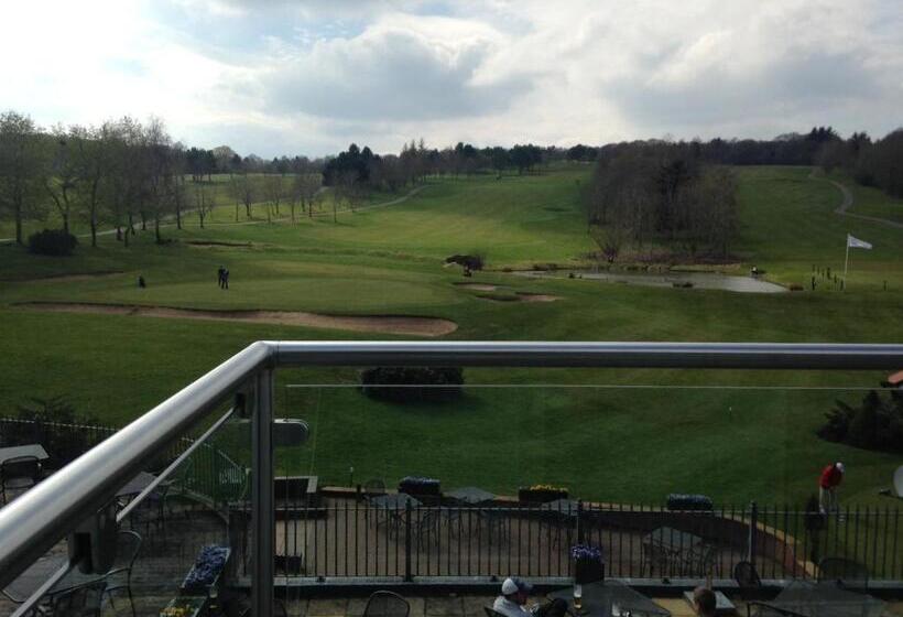 مبيت وإفطار Wharton Park Golf & Country Club