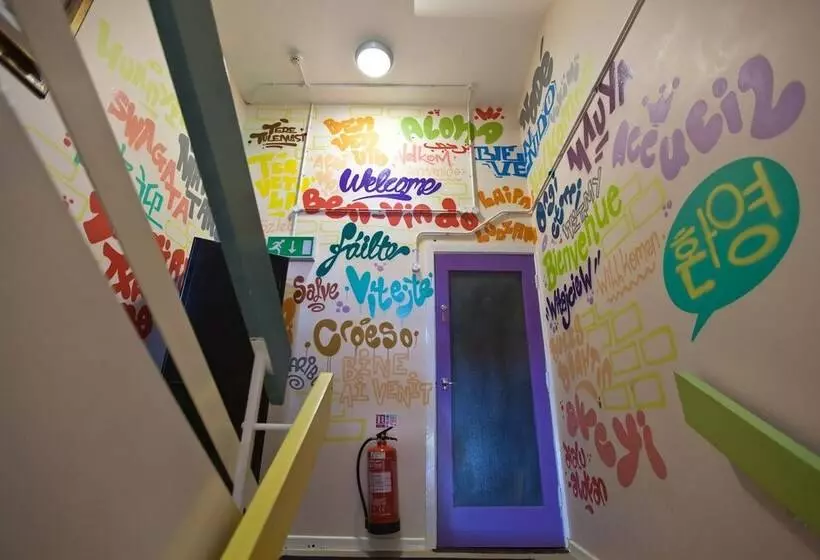 Hostel Connect