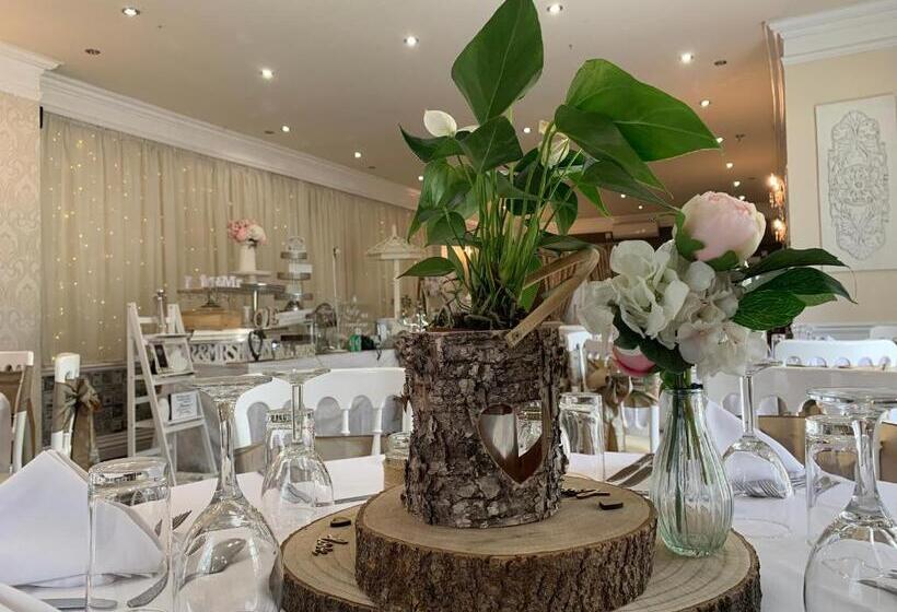 فندق Dimple Well Lodge