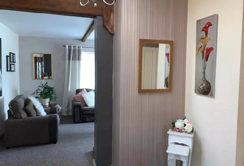 Hotelli Dimple Well Lodge