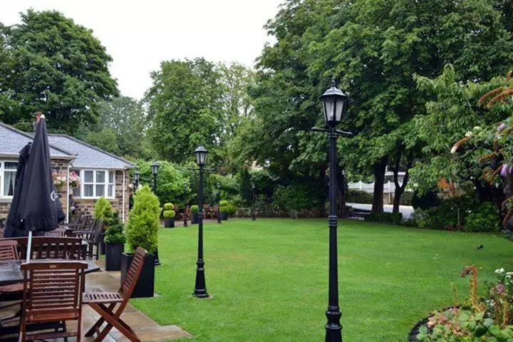 Hotelli Dimple Well Lodge