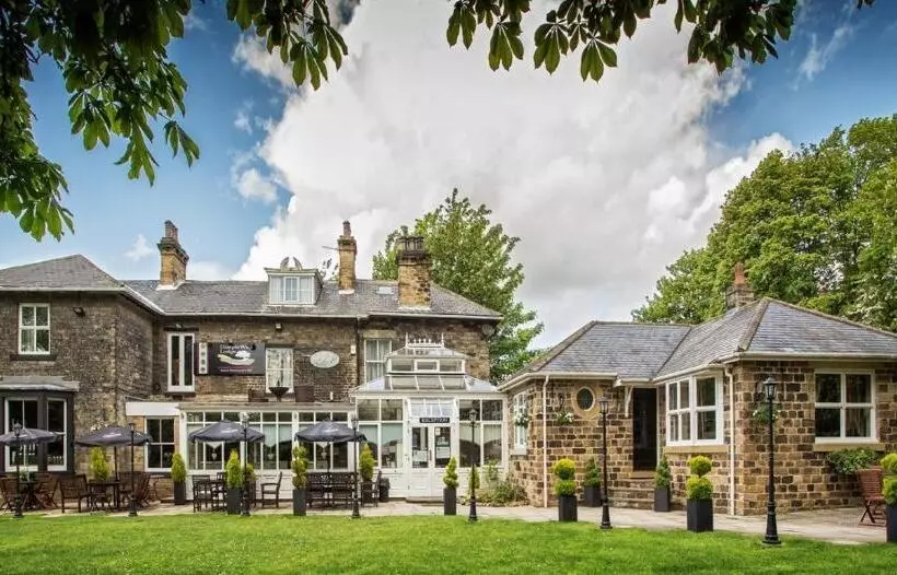 Hotelli Dimple Well Lodge