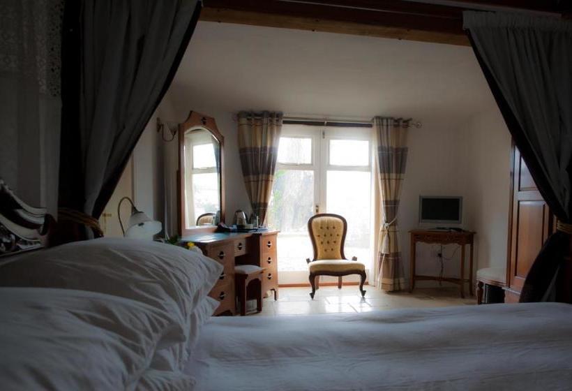 Отель Shave Cross Rooms