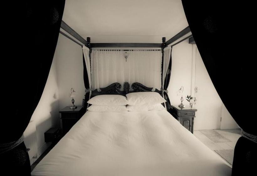 Отель Shave Cross Rooms