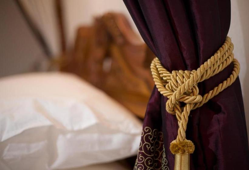 Отель Shave Cross Rooms