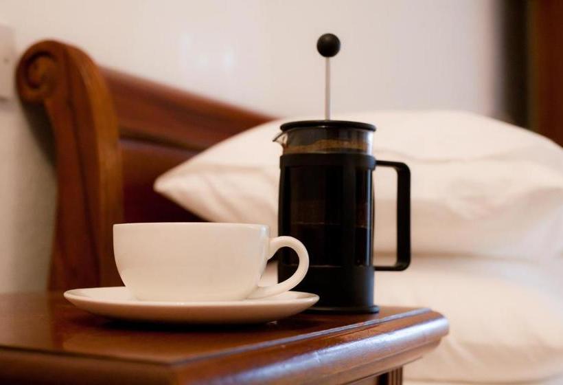 Отель Shave Cross Rooms