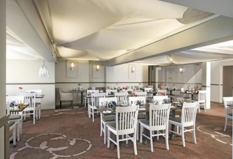 فندق Ship And Castle