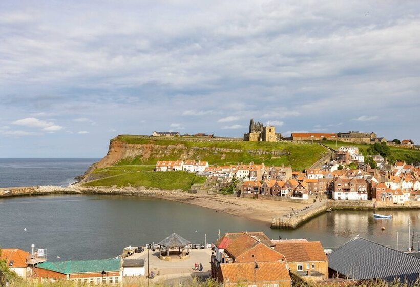 هتل Royal Whitby