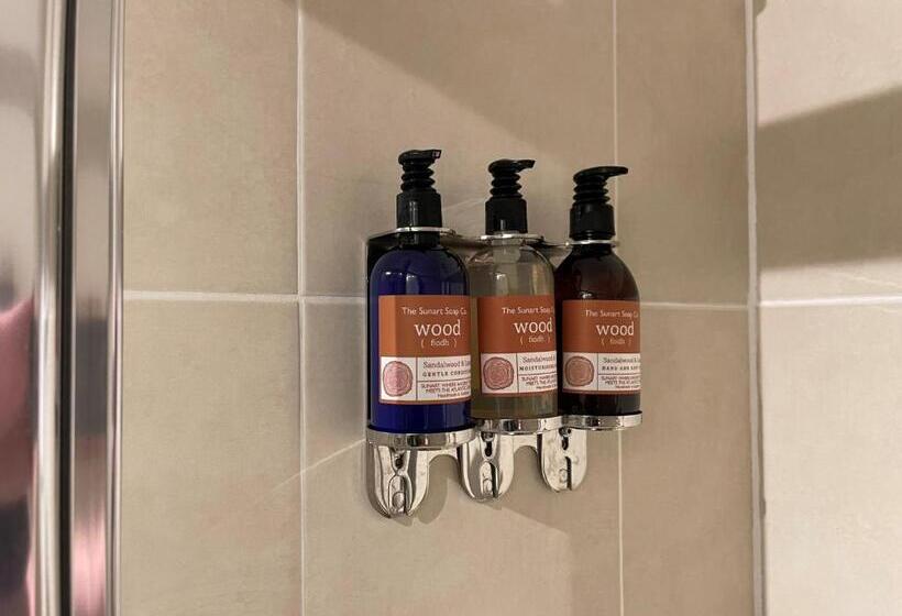 בית מלון כפרי The Strontian