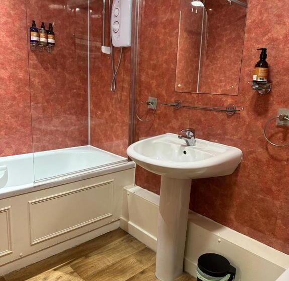 בית מלון כפרי The Strontian