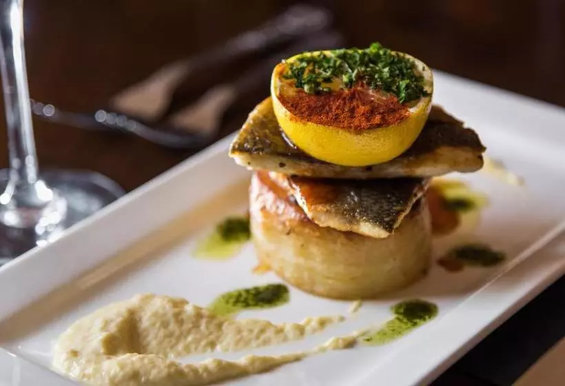 Kingswell Hotel & Restaurant   Boutique