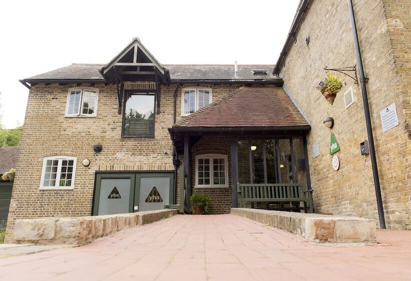 Yha Medway   Hostel