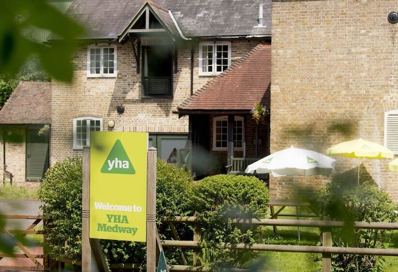 Yha Medway   Hostel
