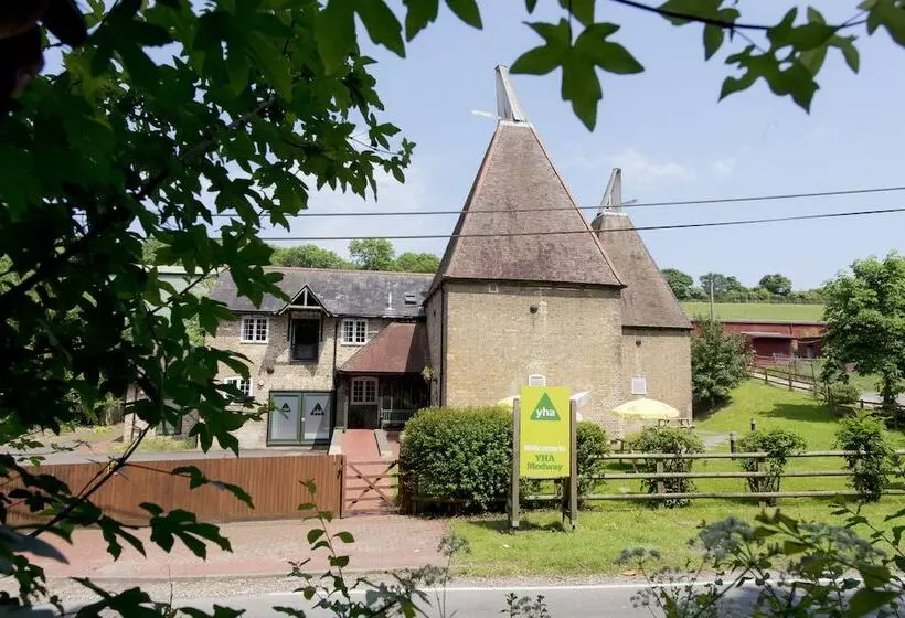 Yha Medway Hostel