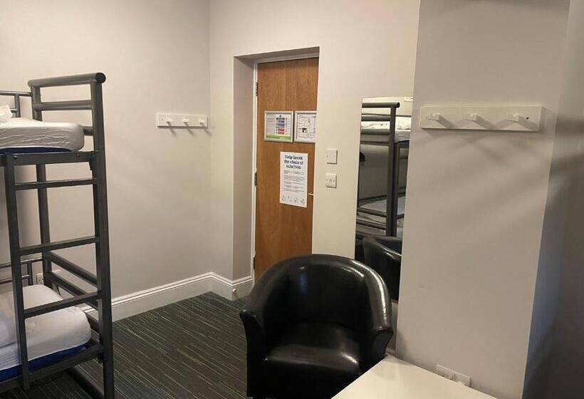 הוסטל Yha Cheddar Partner