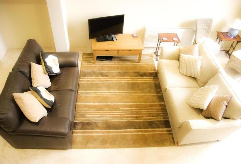 צימר Courtyard Mews Armagh City