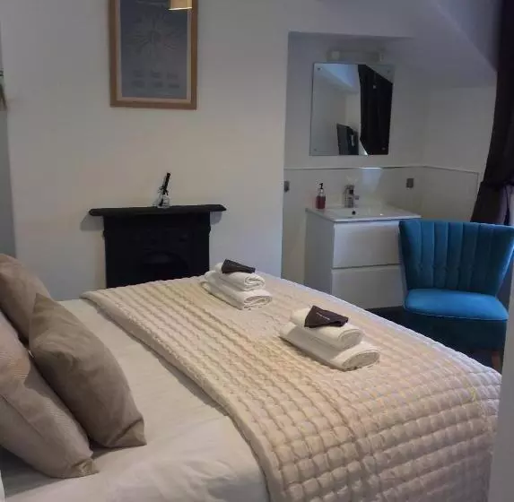 ベッドアンドブレックファースト Dolly Waggon Guest House