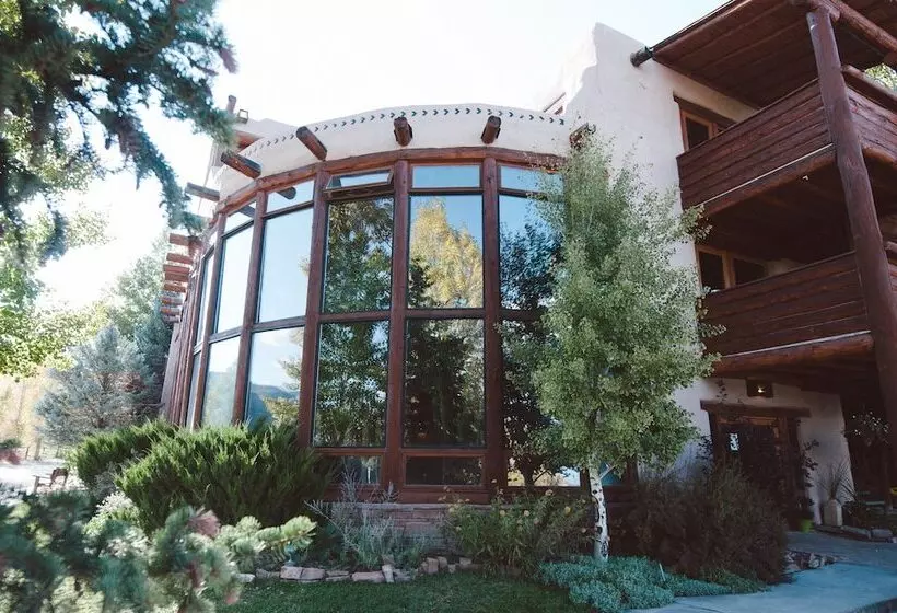 Chipeta Lodge