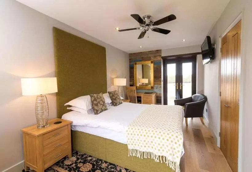 Hotel Briarfields