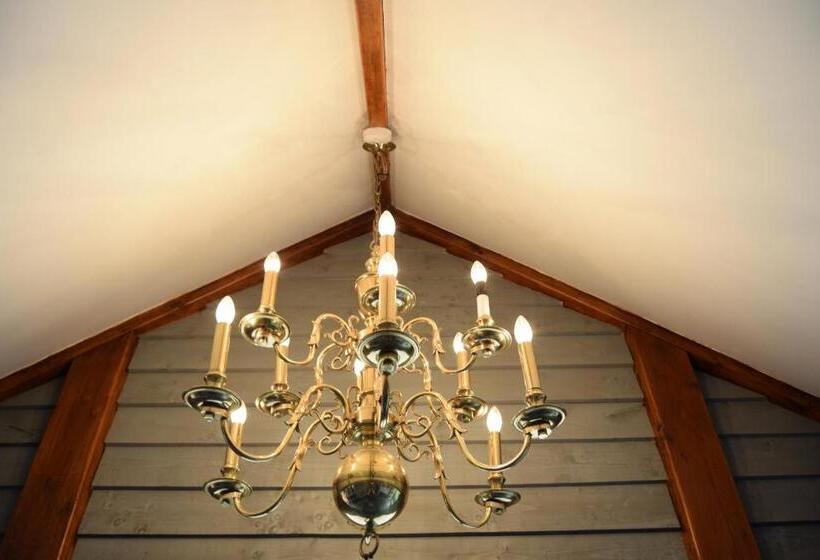 בית מלון כפרי Briarfields