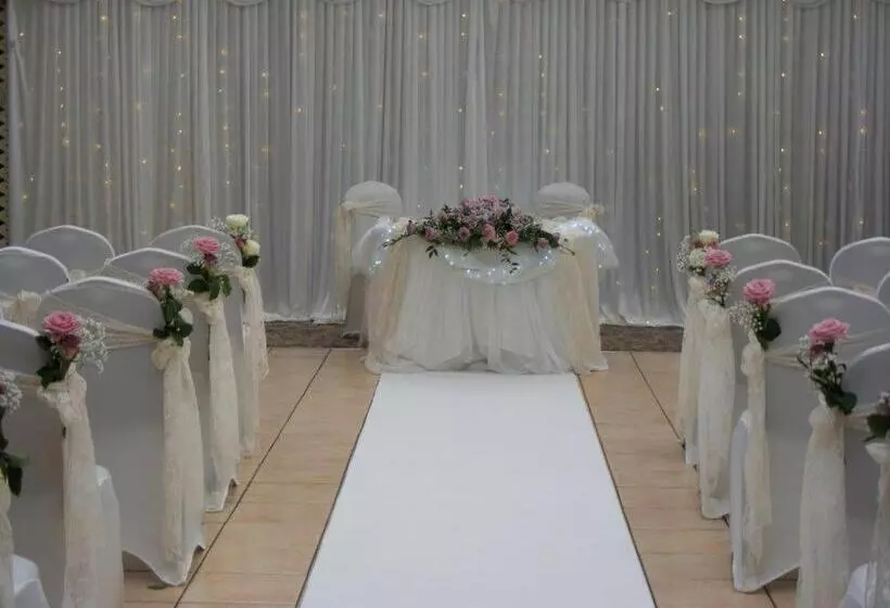 هتل Harrisons Hall Bed & Breakfast