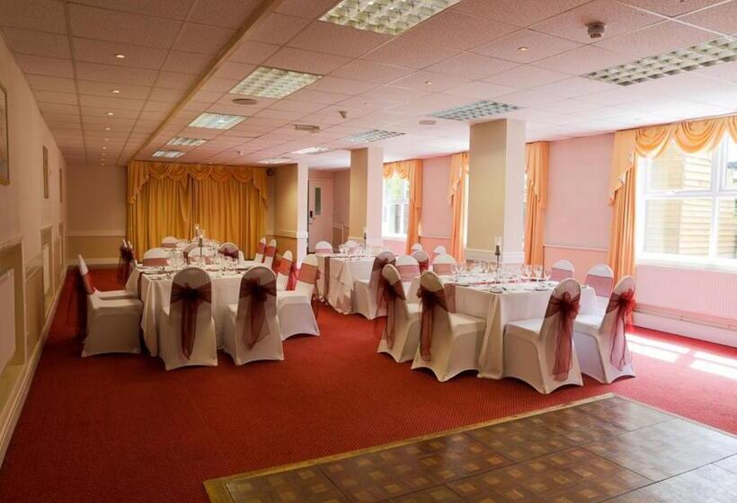 Отель King Charles