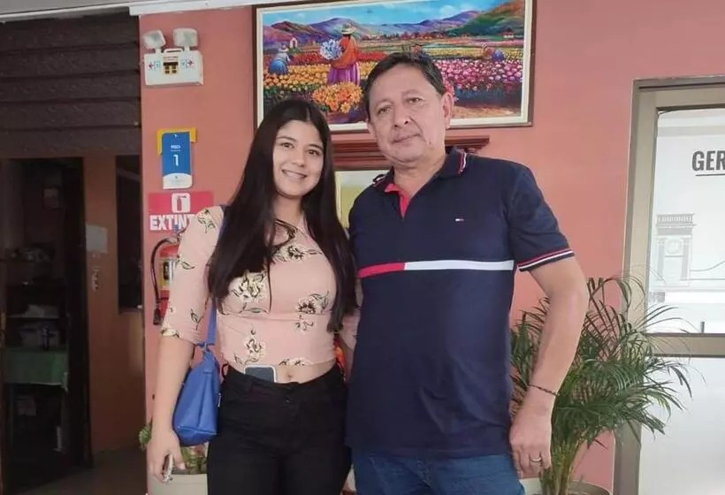 هتل La Merced Plaza Hospedaje