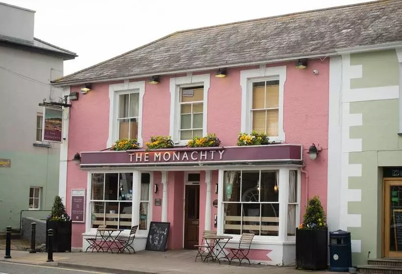 هتل Monachty