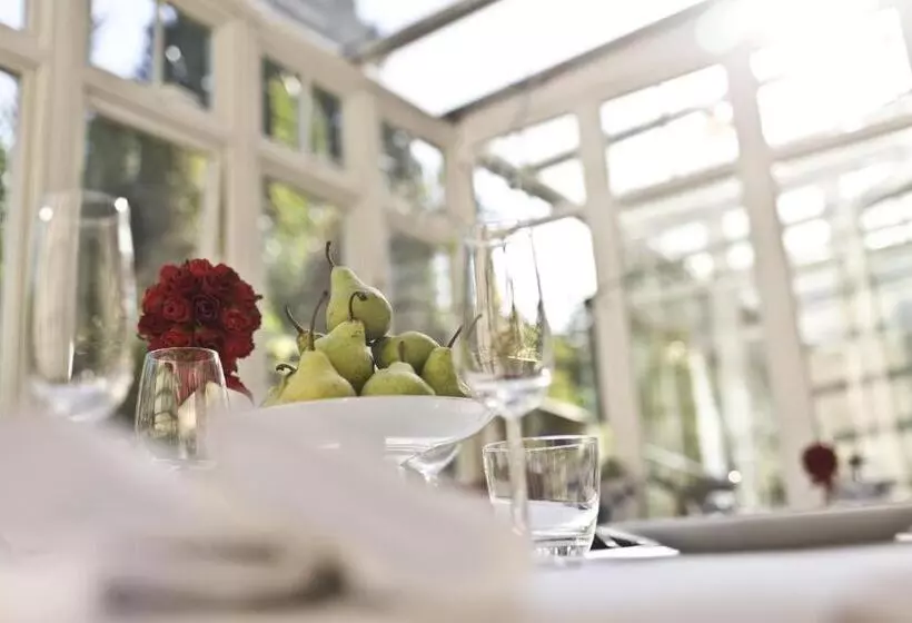 Hotel Overcliffe