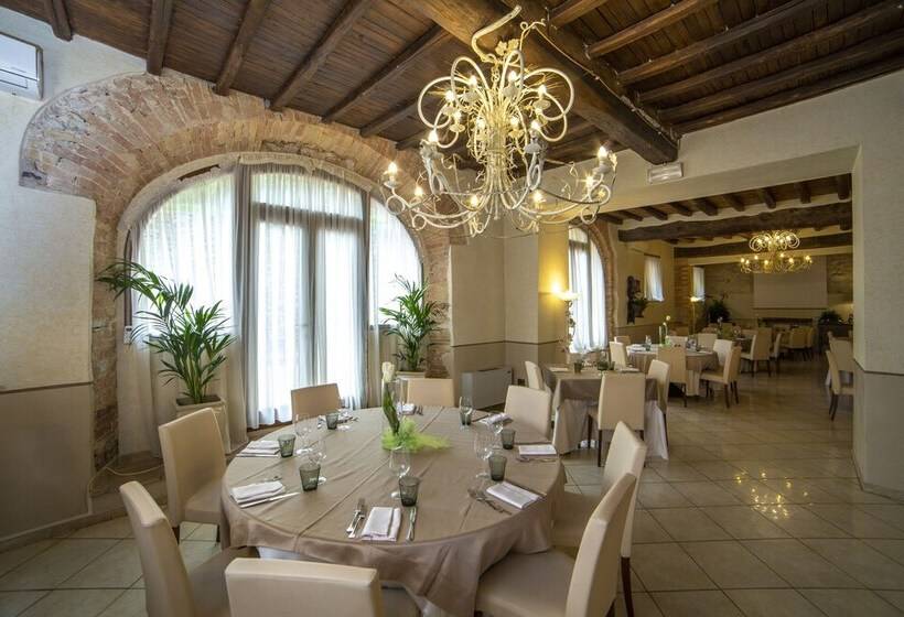 فندق Palazzo Del Papa Agriturismo