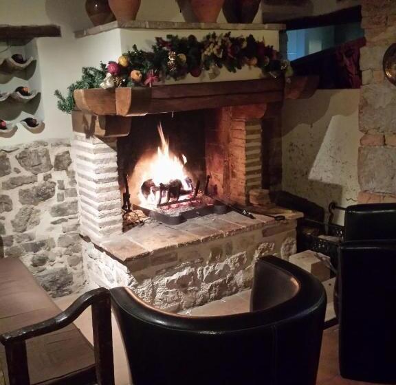 فندق Palazzo Del Papa Agriturismo