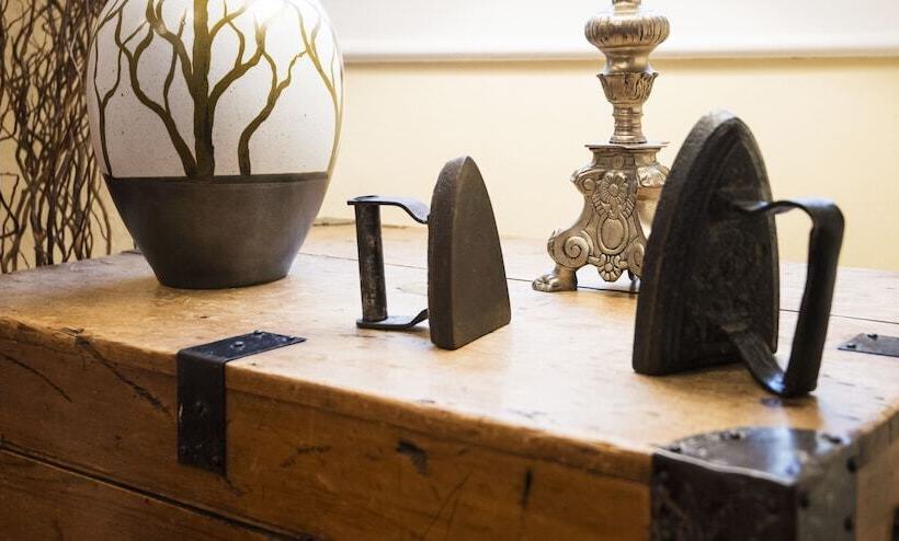 Отель Royal Seven Stars