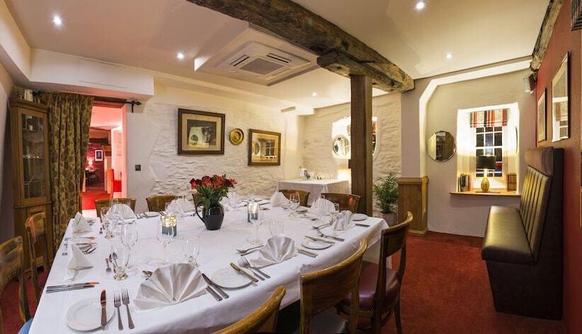 Отель Royal Seven Stars