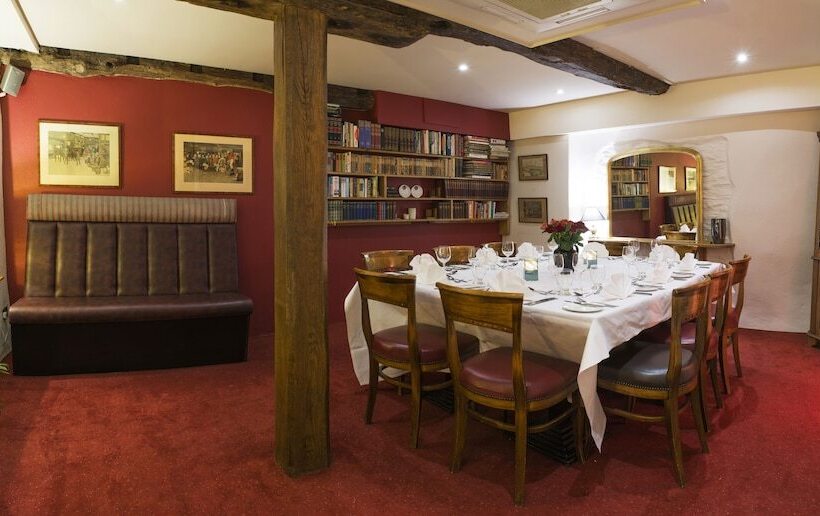 Отель Royal Seven Stars