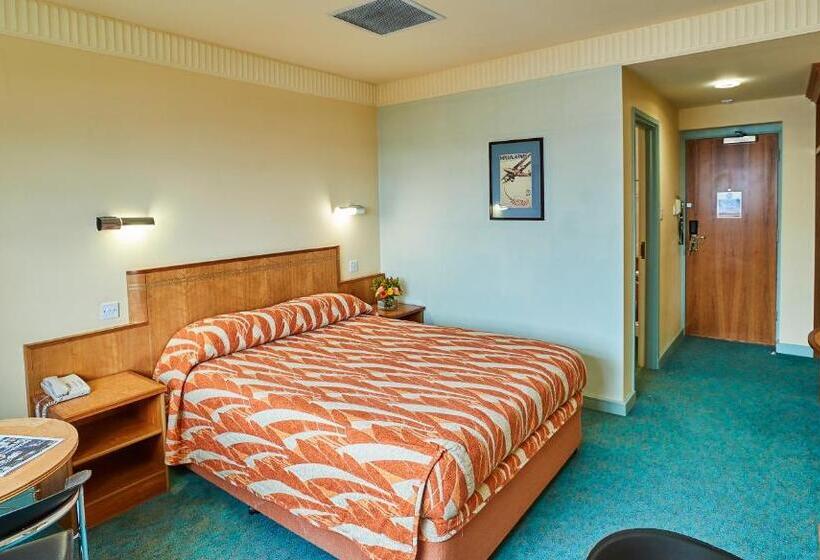 ホテル The Aviator