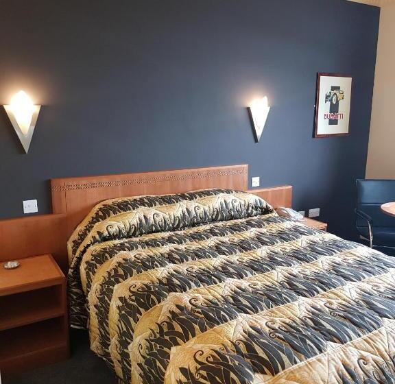 ホテル The Aviator