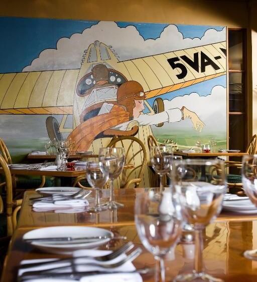 ホテル The Aviator