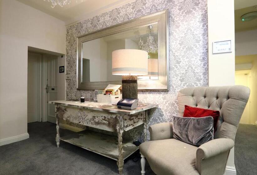 호텔 The Loopy Shrew