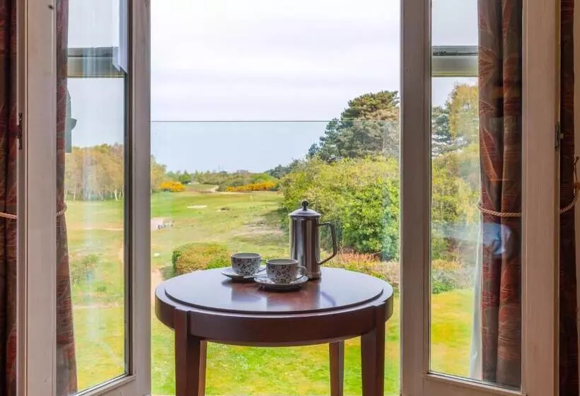 ホテル Thorpeness Golf Club And