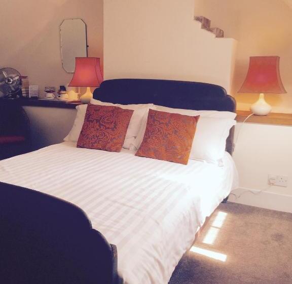 فندق Walter De Cantelupe Inn