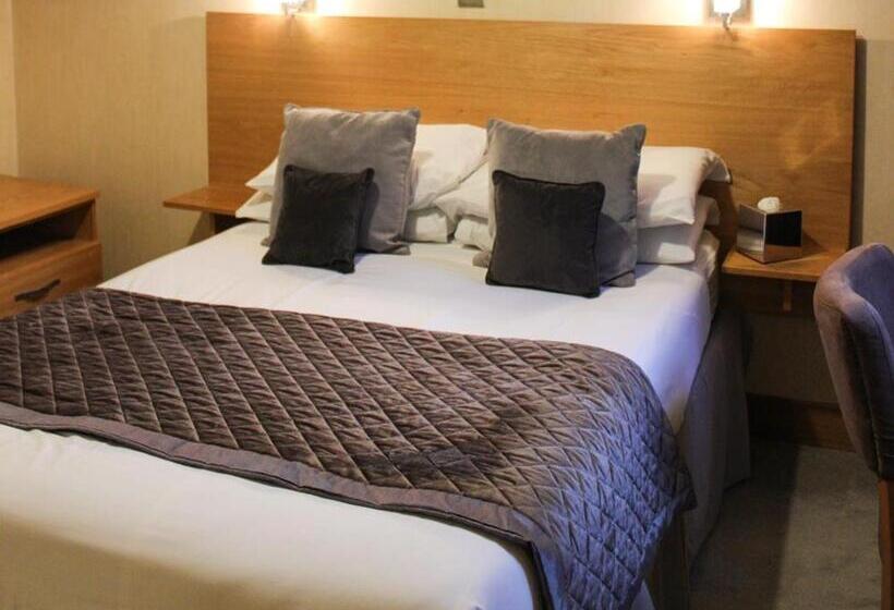 Station Hotel And Restaurant