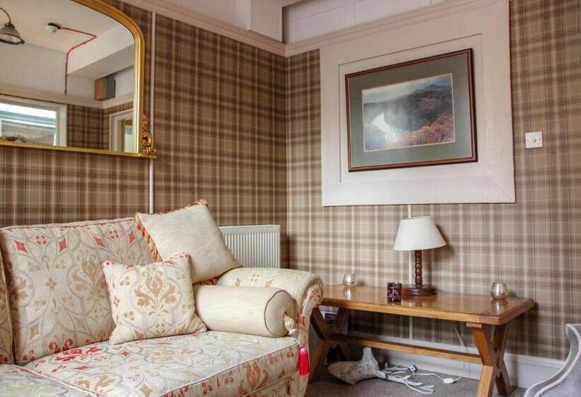 Station Hotel And Restaurant